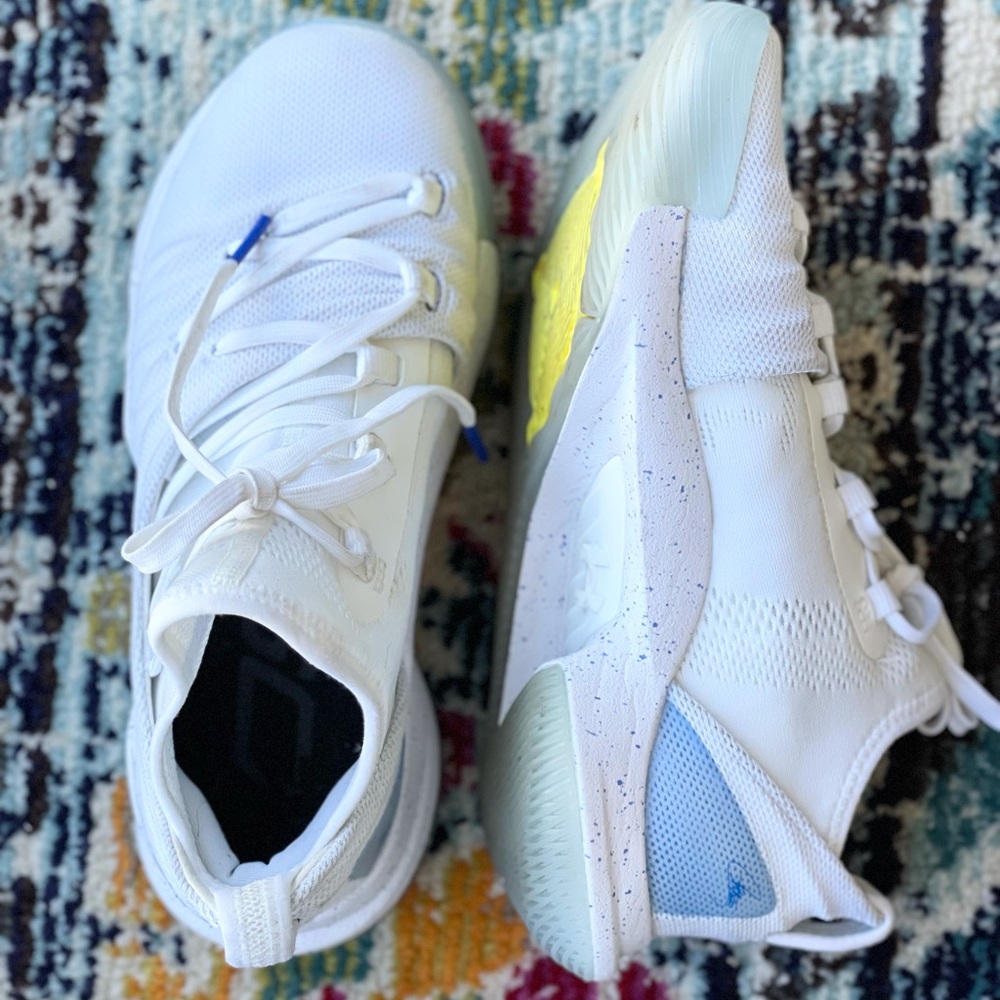 Under Armour Curry basketball shoes